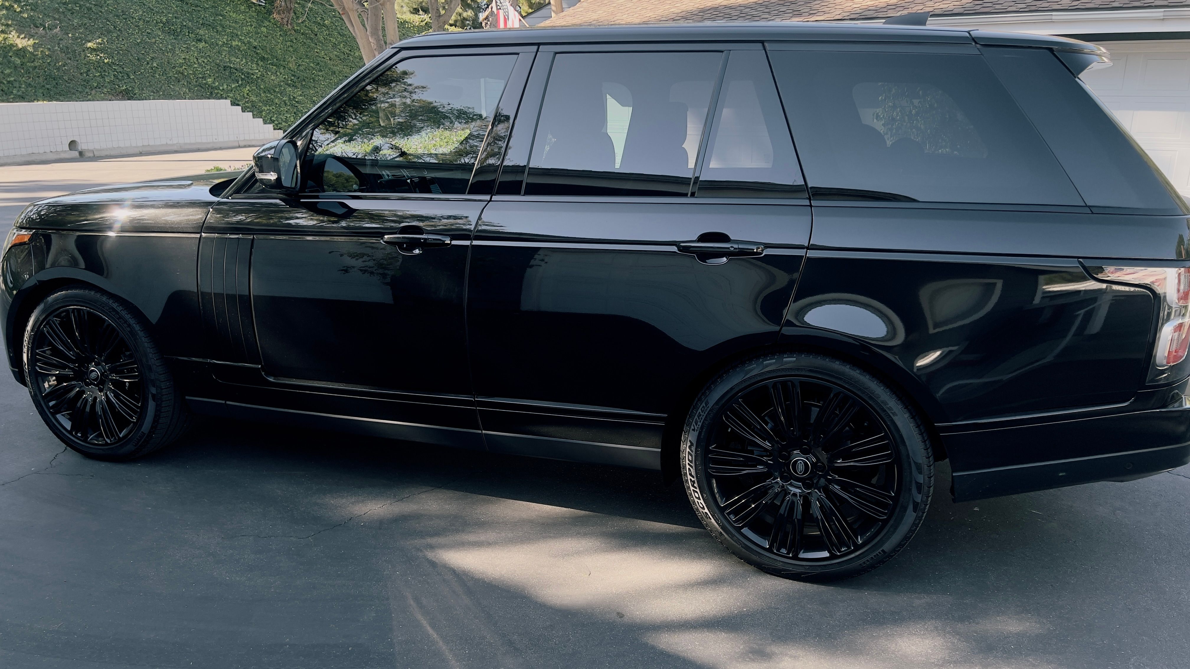 Used 2022 Land Rover Range Rover P525 Westminster Edition AWD/4WD image 8