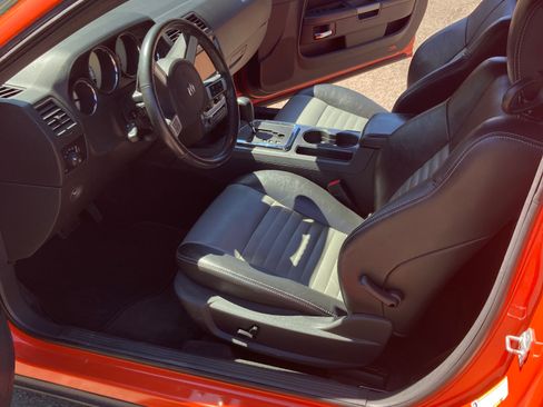 Used 2009 Dodge Challenger R/T RWD image 15