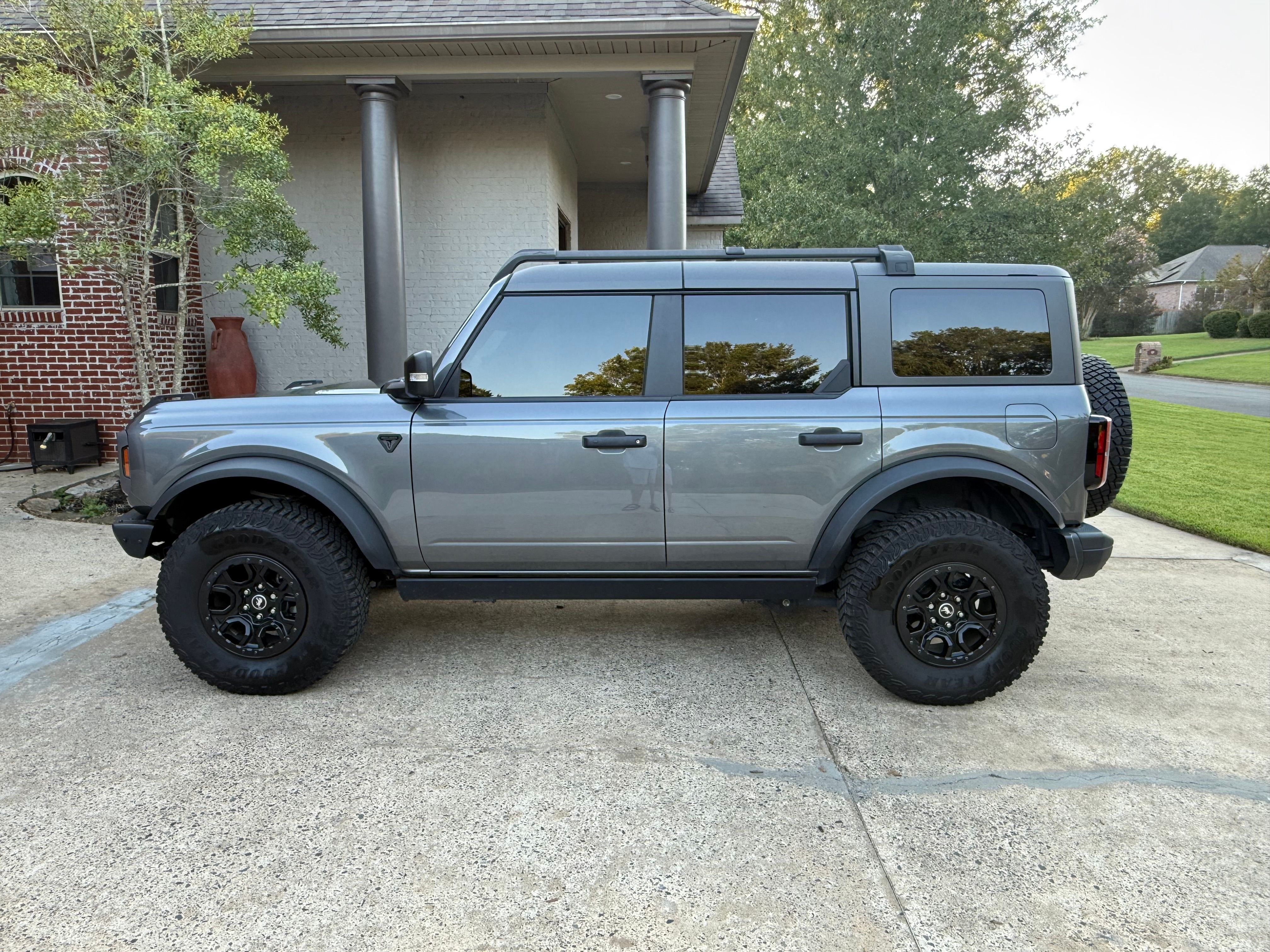 Used 2024 Ford Bronco Badlands AWD/4WD image 1