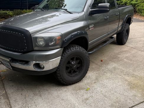 Used 2007 Dodge Ram 2500 Truck SLT w/ Trailer Tow Group AWD/4WD image 4