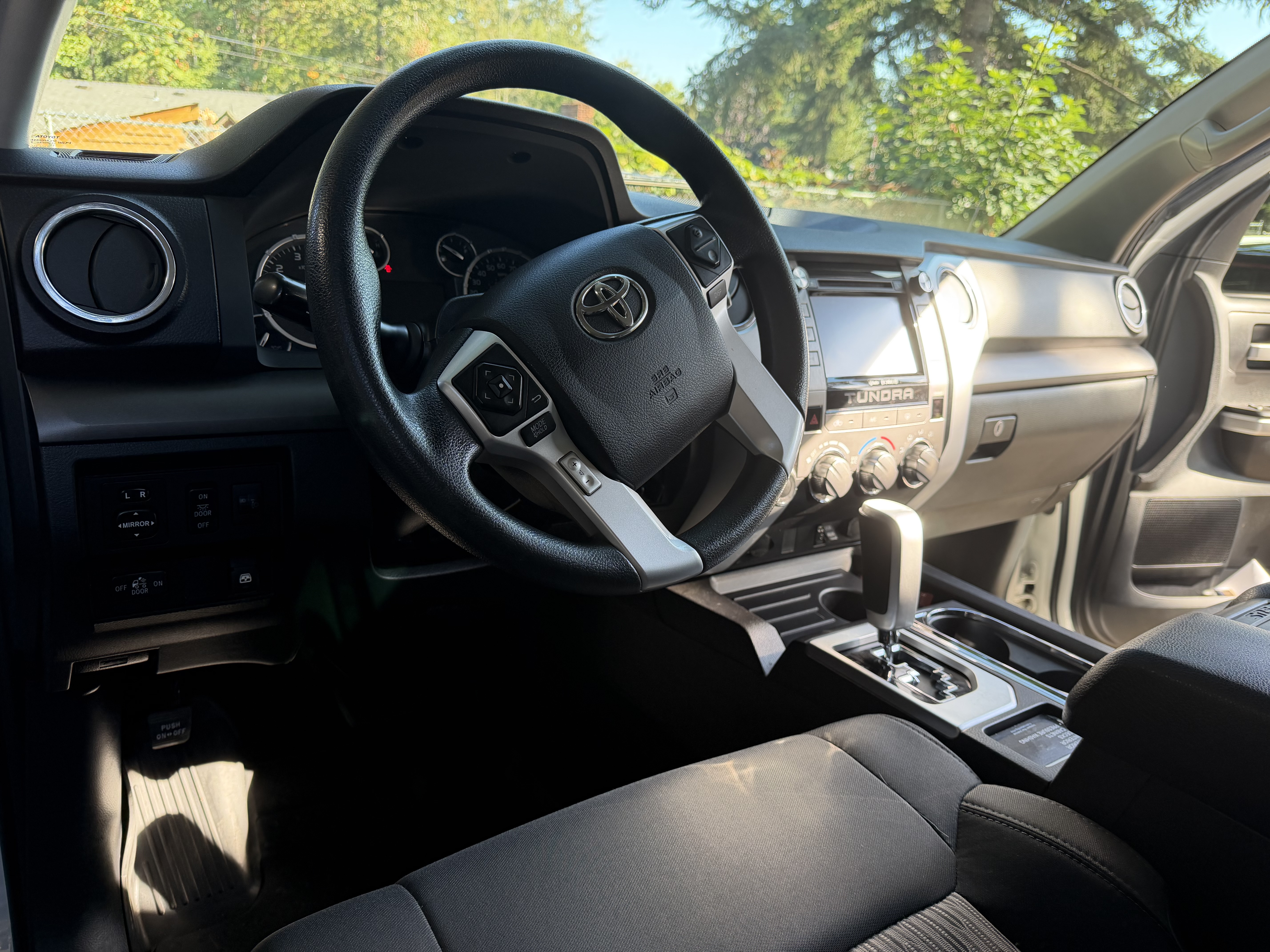 Used 2016 Toyota Tundra SR5 w/ TRD Off Road Package AWD/4WD image 4
