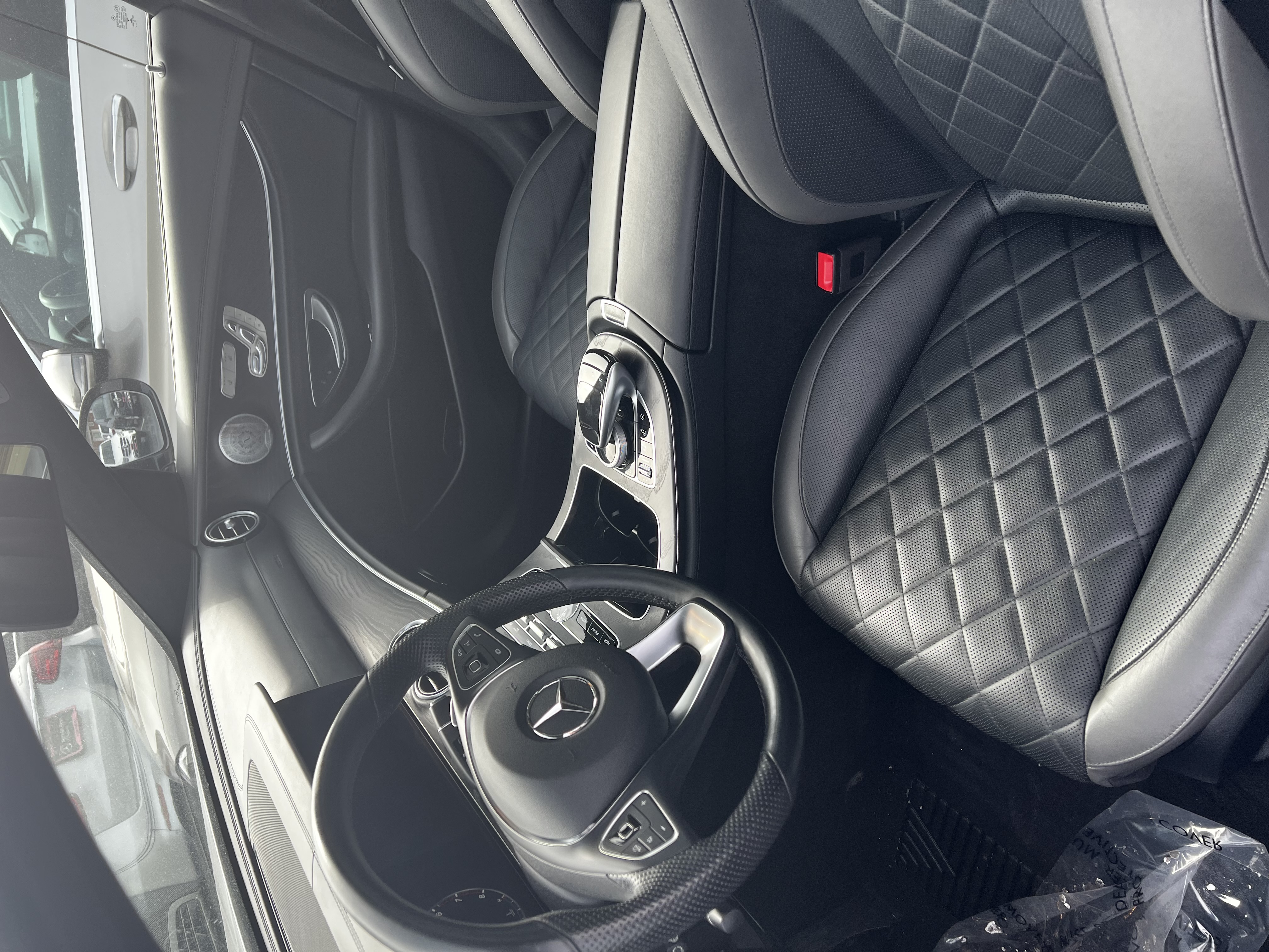 Used 2018 Mercedes-Benz E 400 4MATIC Sedan image 10