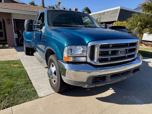 Used 2000 Ford F350 2WD SuperCab DRW Super Duty image 2