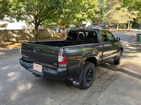Used 2015 Toyota Tacoma 4x4 Access Cab V6 image 5