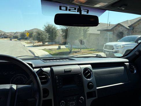 Used 2013 Ford F150 XLT w/ Mid Equipment Group image 16