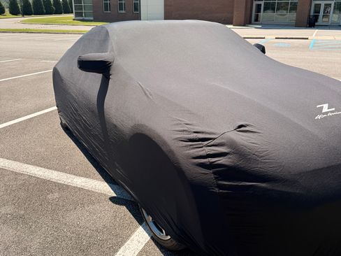 Used 2010 Nissan 370Z Touring w/ Sport Pkg RWD image 18