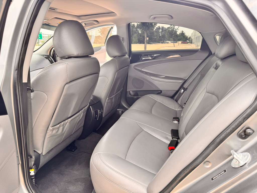 Used 2013 Hyundai Sonata Limited FWD image 9