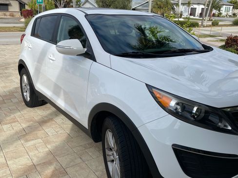 Used 2012 Kia Sportage LX image 2