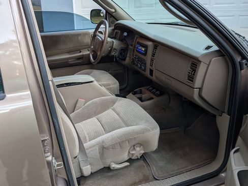 Used 2001 Dodge Durango SLT image 26