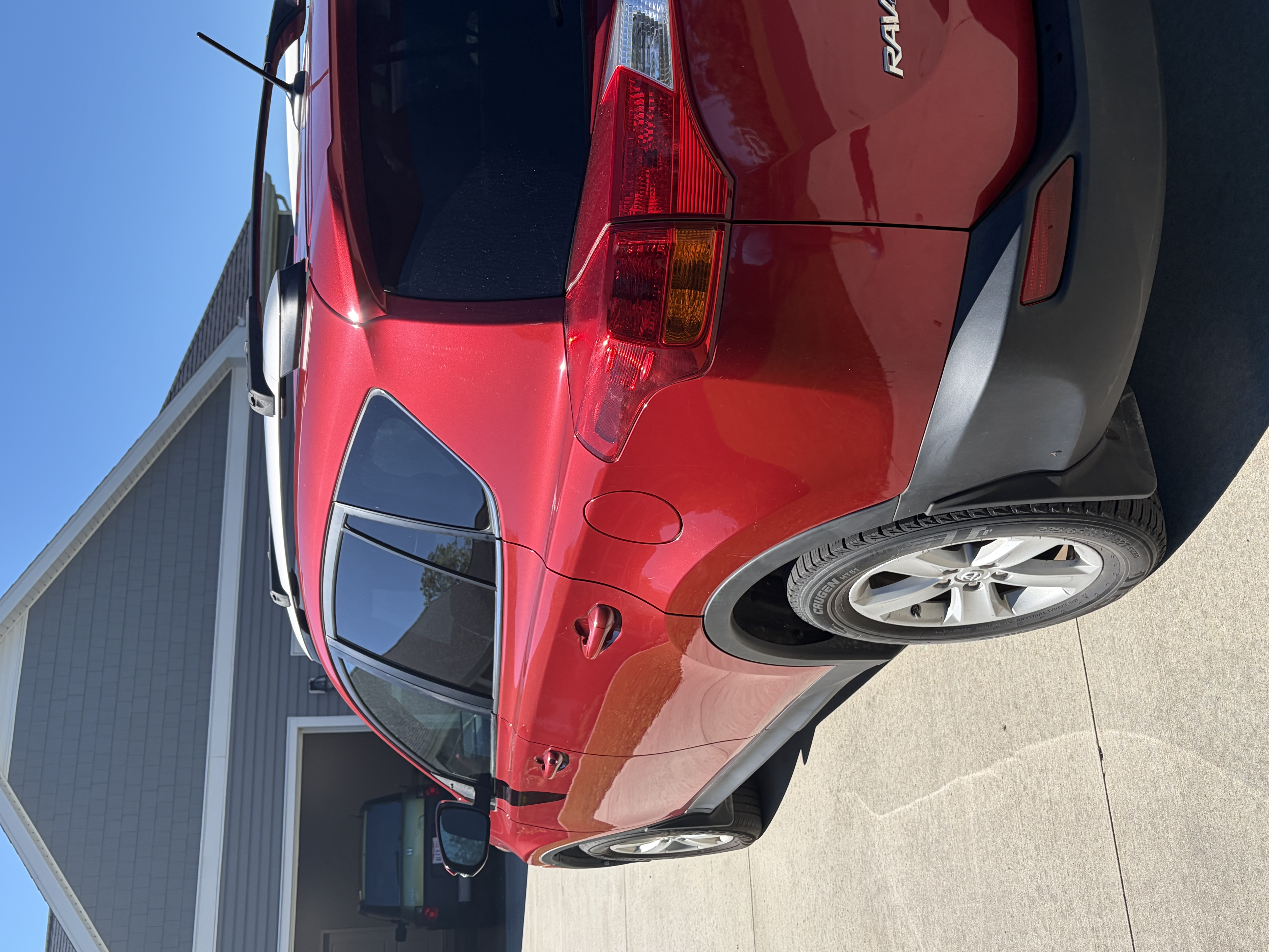 Used 2014 Toyota RAV4 XLE AWD/4WD image 5
