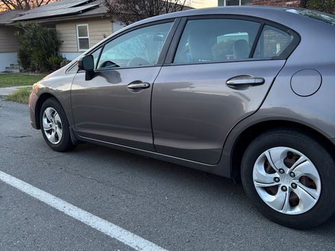 Used 2014 Honda Civic LX image 1