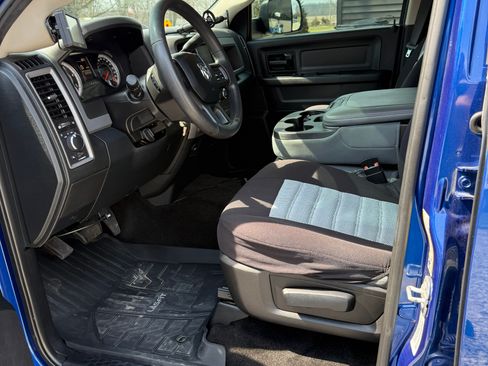 Used 2016 RAM 2500 Tradesman w/ Chrome Appearance Group image 12