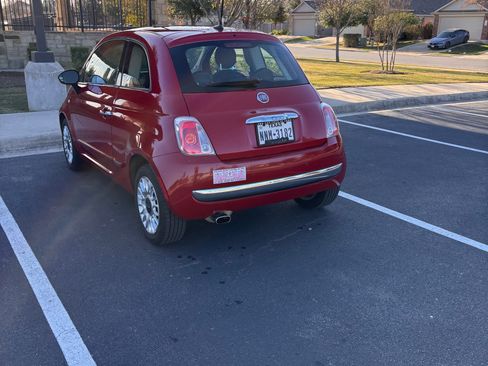 Used 2013 FIAT 500 Lounge w/ Luxury Leather Pkg image 4