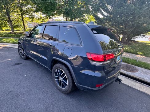 Used 2018 Jeep Grand Cherokee Trailhawk w/ Trailhawk Luxury Group image 6