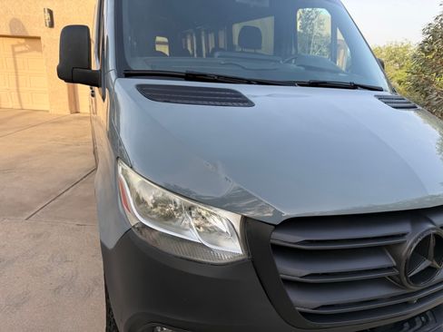 Used 2019 Mercedes-Benz Sprinter 2500 image 11