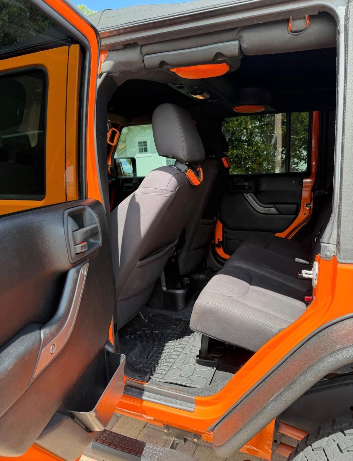 Used 2013 Jeep Wrangler Unlimited Sport AWD/4WD image 12