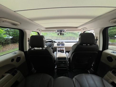 Used 2014 Land Rover Range Rover Sport HSE image 13