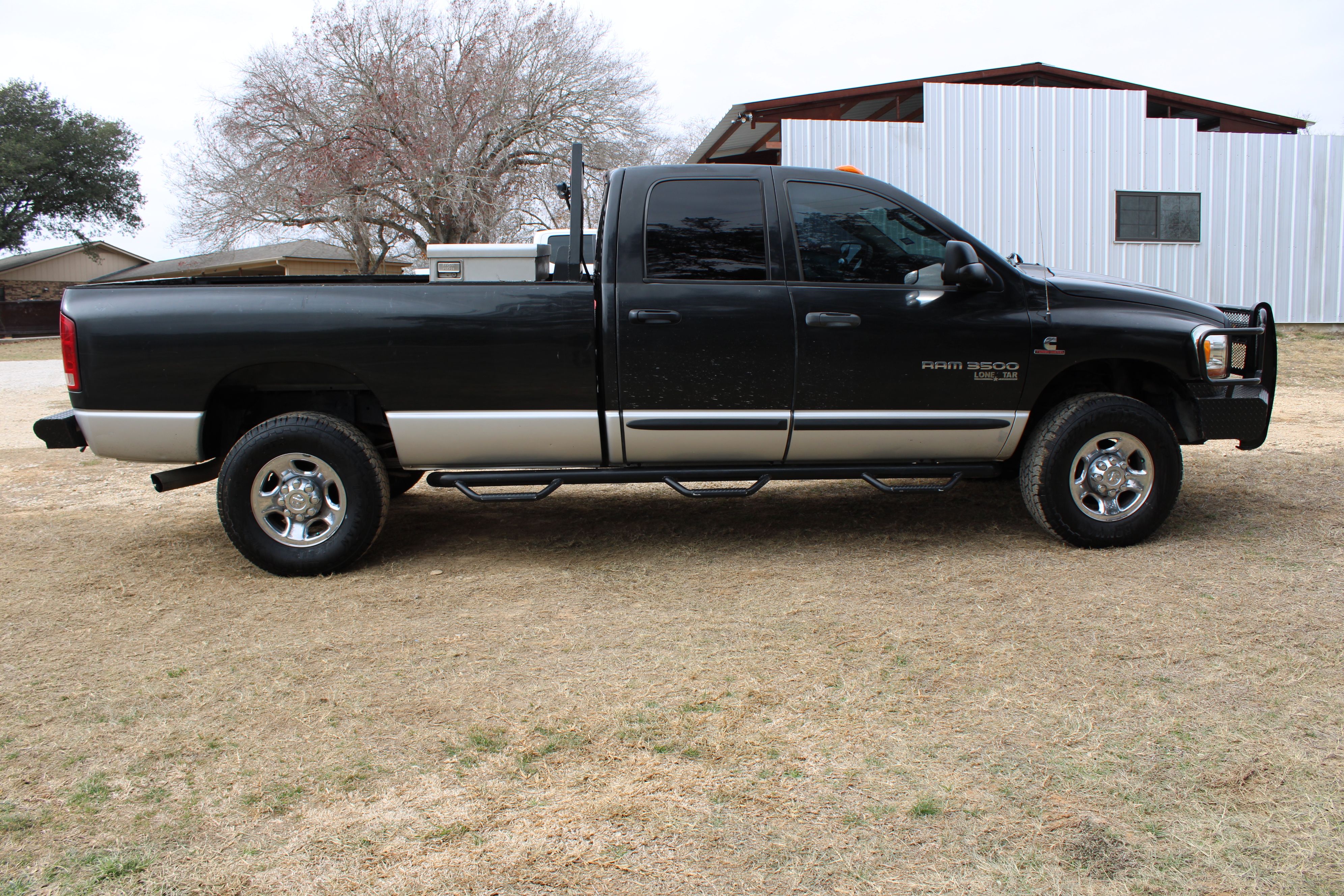 Used 2006 Dodge Ram 3500 Truck SLT AWD/4WD image 2