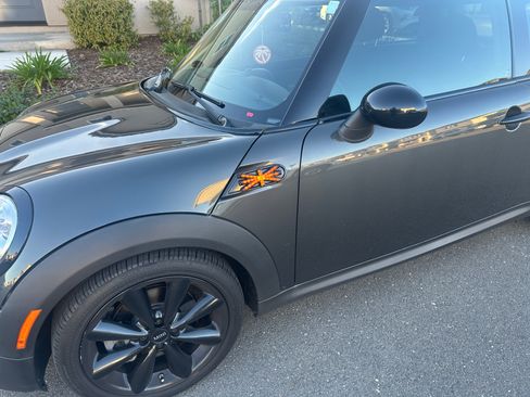 Used 2011 MINI Cooper S image 6