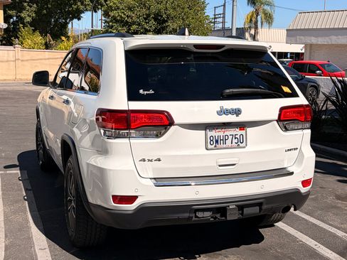 Used 2021 Jeep Grand Cherokee Limited w/ Trailer Tow Group IV image 8