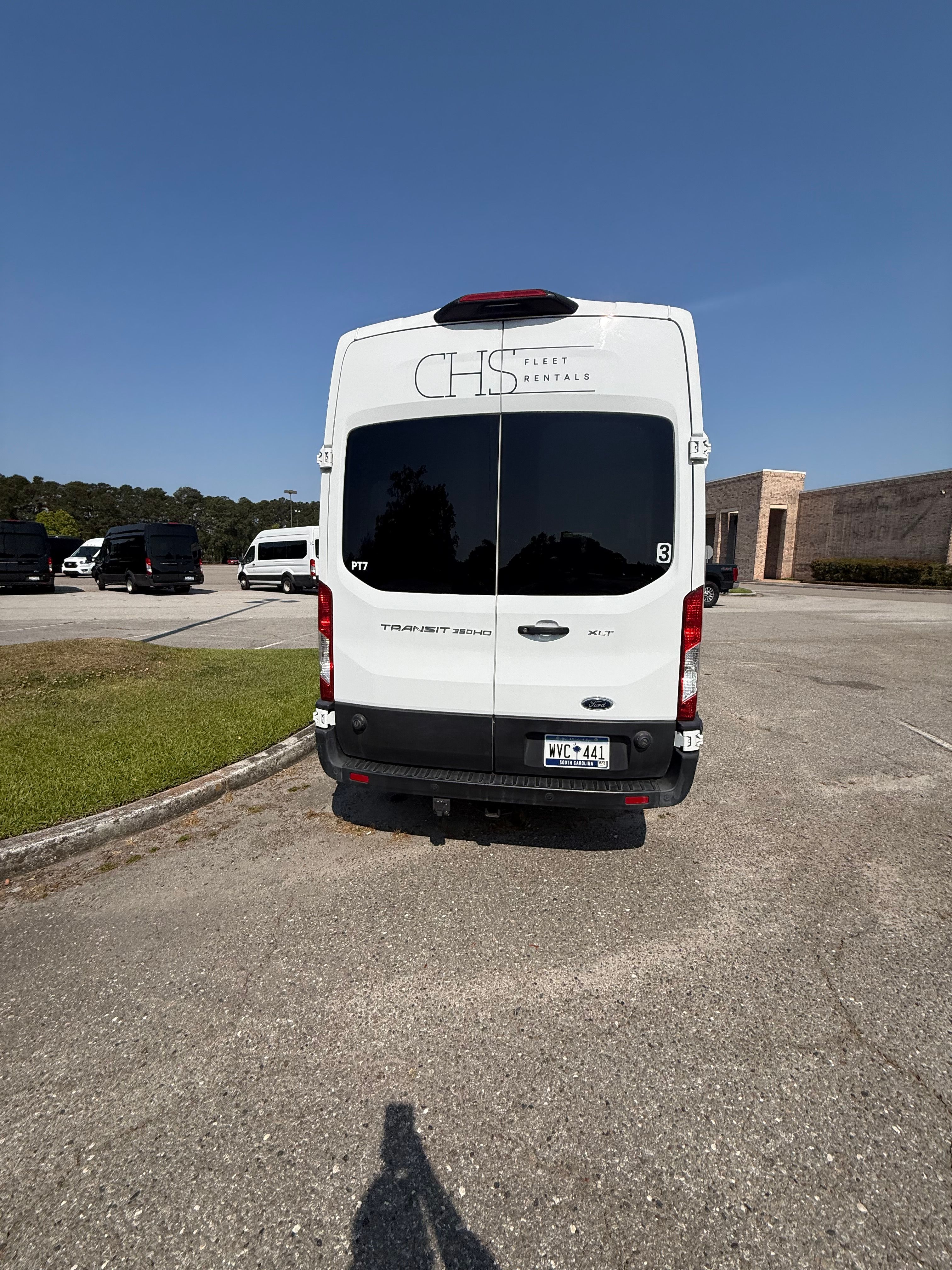 Used 2023 Ford Transit 350 XLT RWD image 6
