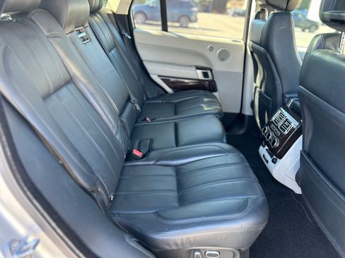 Used 2015 Land Rover Range Rover HSE image 9