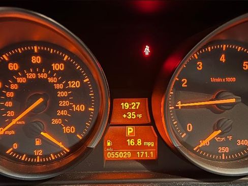 Used 2013 BMW Z4 sDrive28i image 15