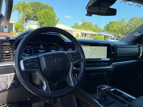 Used 2025 Chevrolet Silverado 1500 RST AWD/4WD image 14