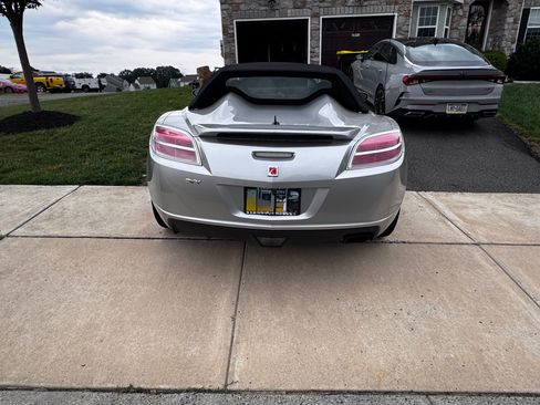 Used 2007 Saturn Sky w/ Premium Trim Pkg RWD image 5