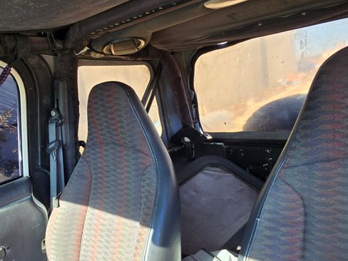 Used 1999 Jeep Wrangler Sport image 10