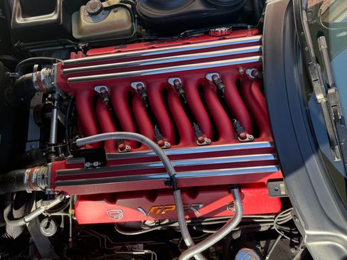 Used 1997 Dodge Viper RT/10 image 15