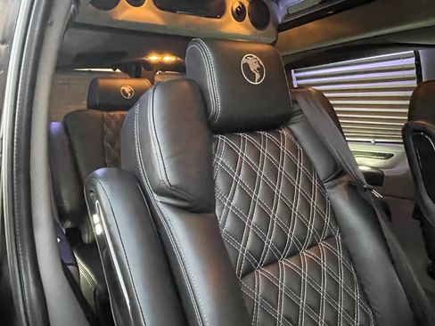 Used 2024 Chevrolet Express 2500 w/ Driver Convenience Package image 10