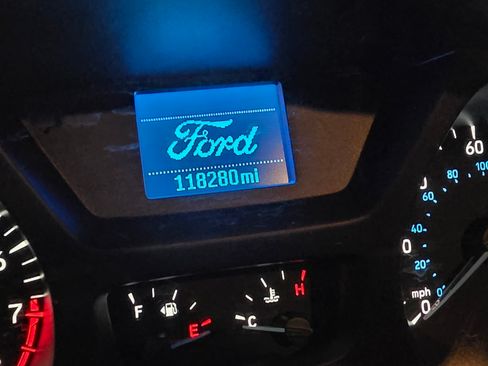 Used 2019 Ford Transit 350 XLT image 21