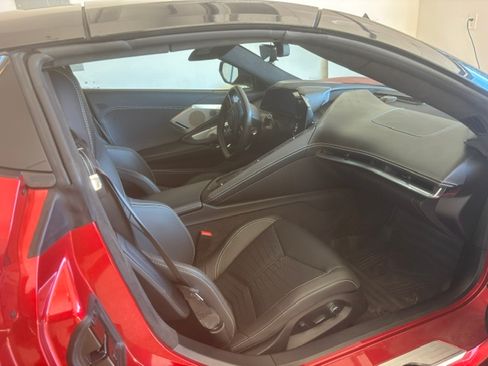 Used 2023 Chevrolet Corvette Stingray Premium Conv w/ Z51 Performance Package RWD image 15