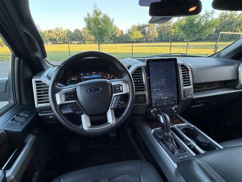 Used 2015 Ford F150 Platinum w/ Equipment Group 701A Luxury RWD image 14