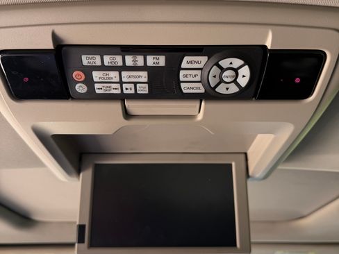 Used 2015 Honda Odyssey Touring image 23