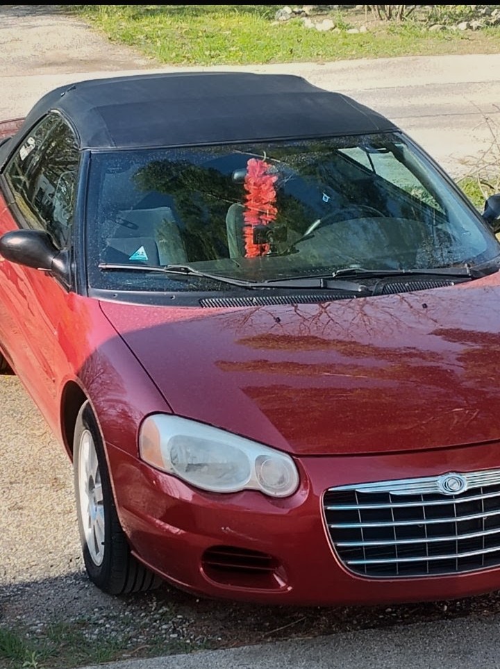 Used 2004 Chrysler Sebring GTC FWD image 3