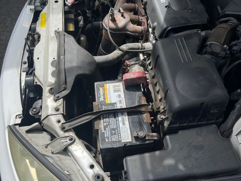 Used 2005 Toyota Camry LE FWD image 24