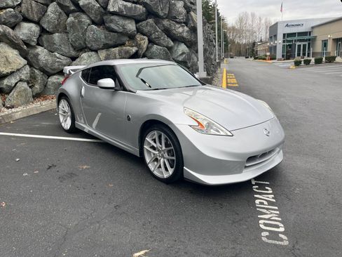 Used 2011 Nissan 370Z NISMO image 1