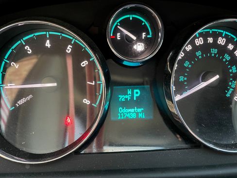 Used 2014 Chevrolet Captiva Sport LT w/ Convenience Package image 19