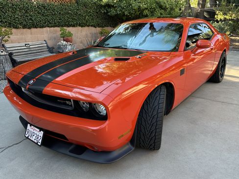 Used 2010 Dodge Challenger SRT8 w/ SRT Option Group II image 1