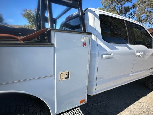 Used 2018 Ford F250 Lariat w/ Lariat Value Package image 10