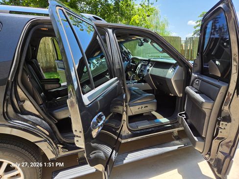 Used 2013 Ford Expedition Limited RWD image 6
