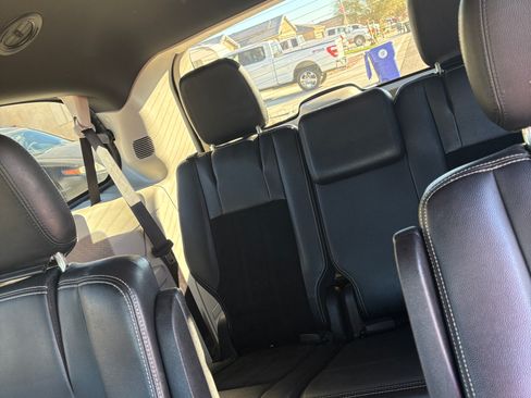 Used 2017 Dodge Grand Caravan SXT FWD image 6