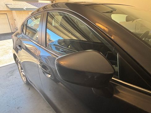 Used 2014 MAZDA MAZDA3 i Touring w/ Technology Package image 12