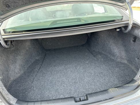 Used 2017 Honda Accord LX image 11