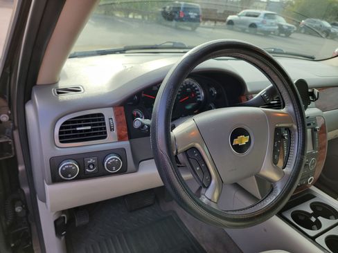 Used 2012 Chevrolet Tahoe 4WD Hybrid image 13