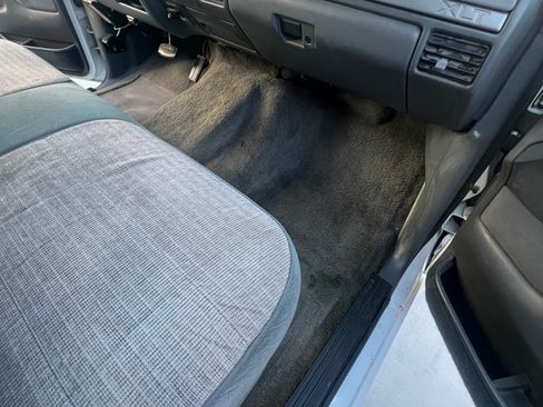 Used 1993 Ford F350 2WD Crew Cab image 30