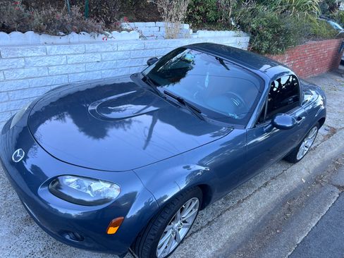 Used 2008 MAZDA MX-5 Miata Grand Touring w/ Premium Pkg image 8