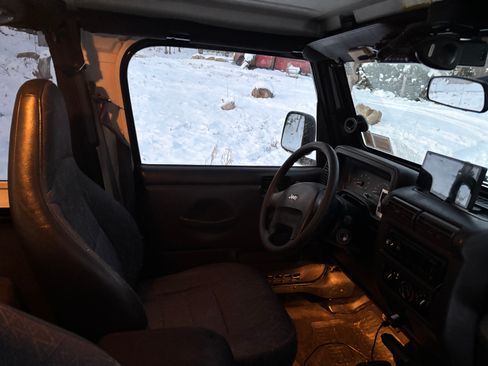 Used 2002 Jeep Wrangler X image 14